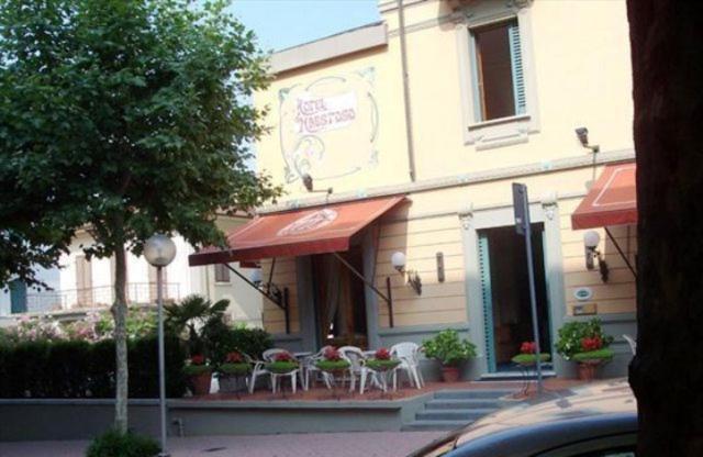 Hotel Maestoso Montecatini-Terme Esterno foto