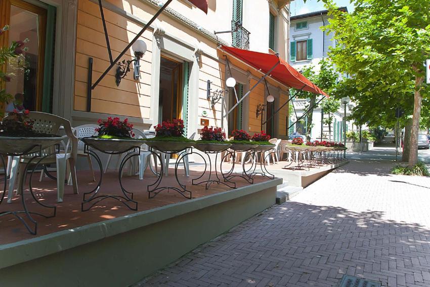 Hotel Maestoso Montecatini-Terme Esterno foto
