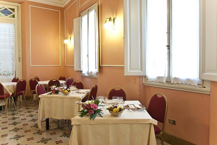 Hotel Maestoso Montecatini-Terme Esterno foto