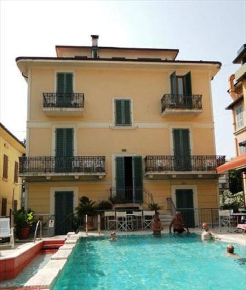 Hotel Maestoso Montecatini-Terme Esterno foto