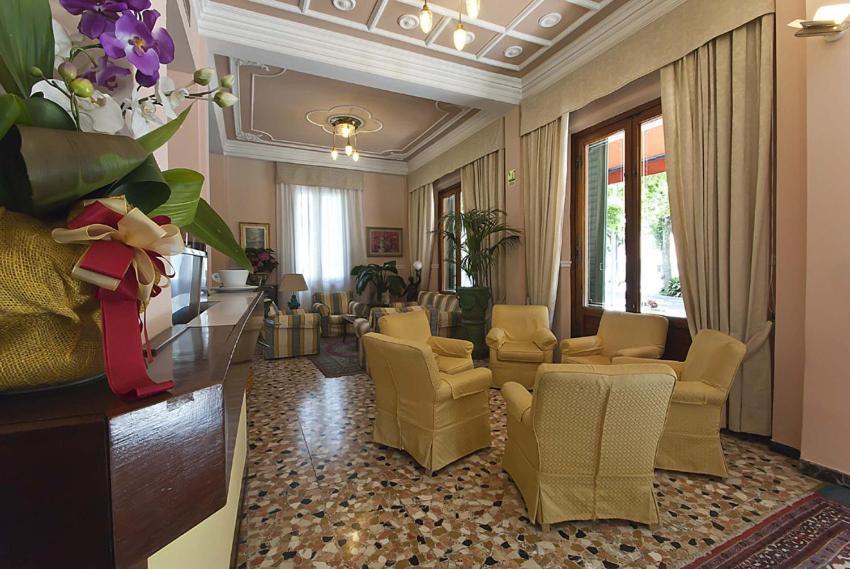 Hotel Maestoso Montecatini-Terme Esterno foto