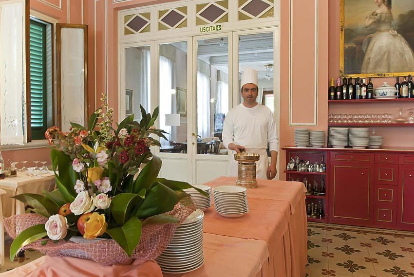 Hotel Maestoso Montecatini-Terme Esterno foto