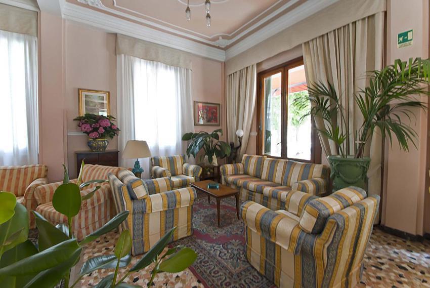 Hotel Maestoso Montecatini-Terme Esterno foto